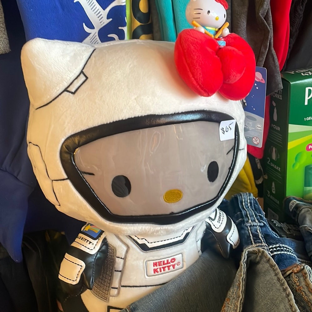 astro Hello Kitty😻